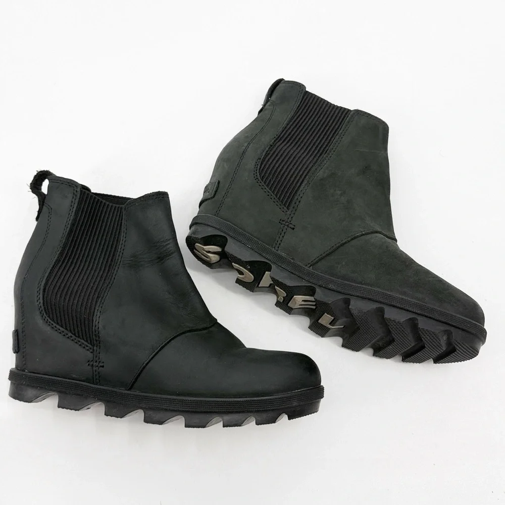 SOREL Joan Rhapsody Wedge Chelsea Snow Boot Black Slip On size 7.5 Waterproof